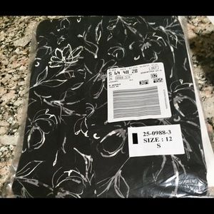 Stretch Cotton Printed Leggings: “Batik Floral”!